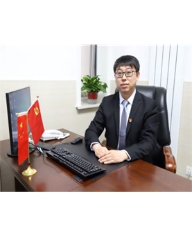 标题：党委副书记  冯立
浏览次数：2549
发布时间：2022-04-21